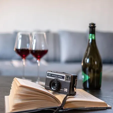 Golden With Private Pool Vila Vívlos