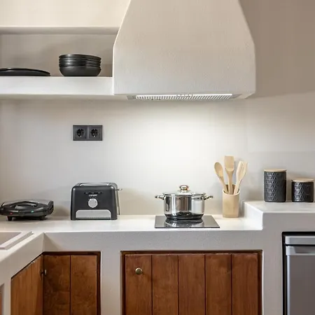 Golden With Private Pool *