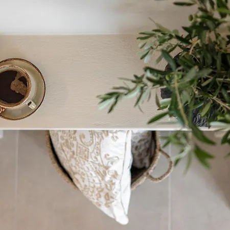 Golden With Private Pool Vila