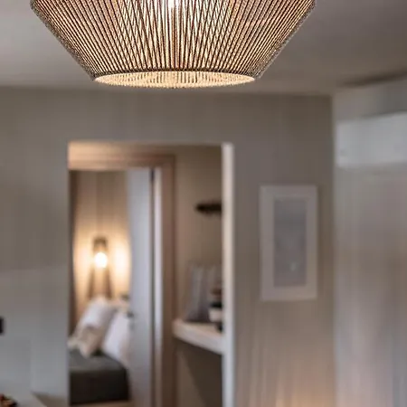 Golden With Private Pool Vila