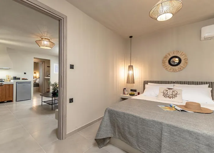 Golden With Private Pool Villa *